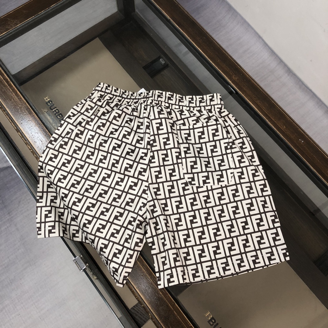 Shorts and beach pants 0227