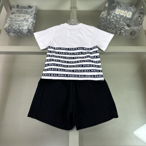 Children's clothing 0027