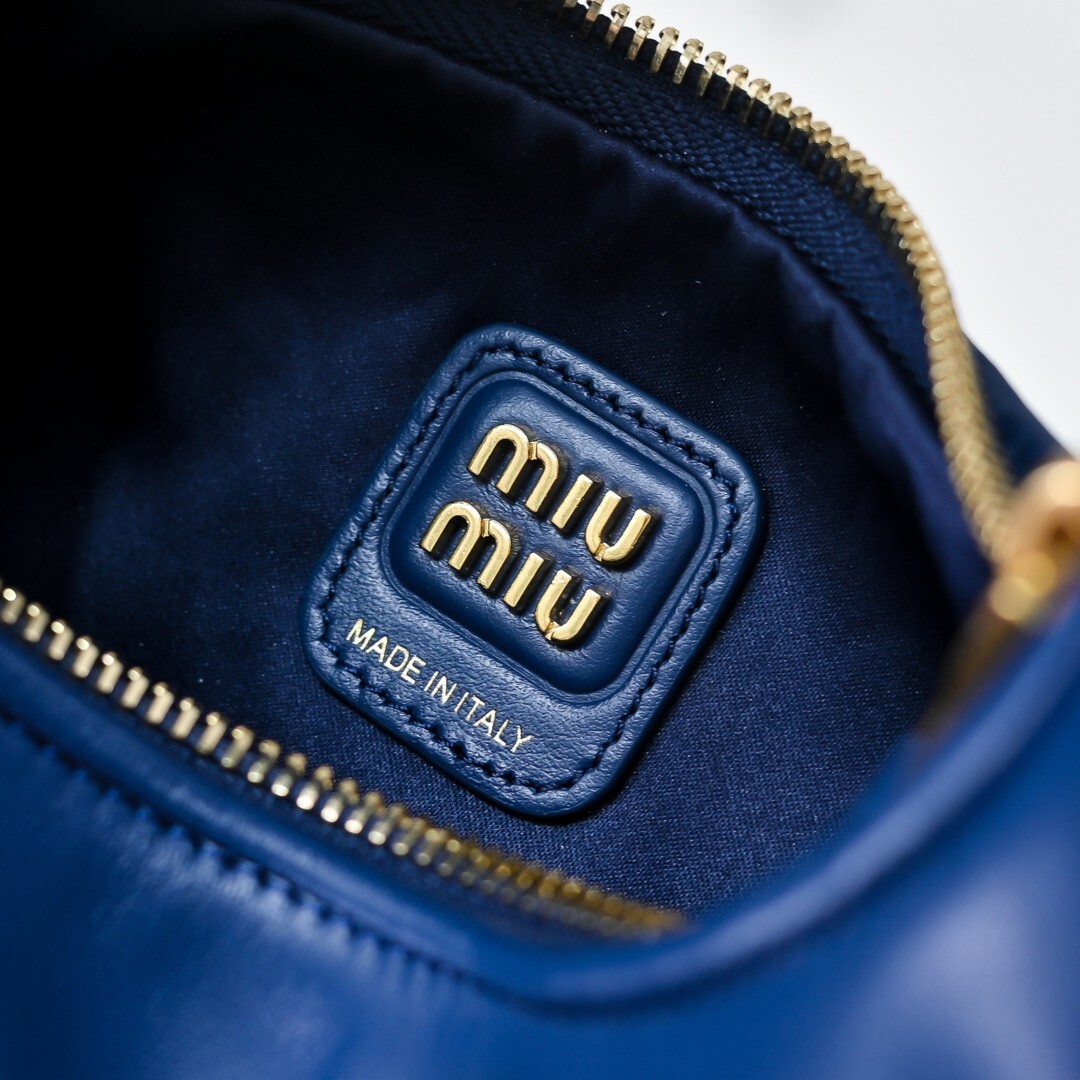 Miu Miu 0022
