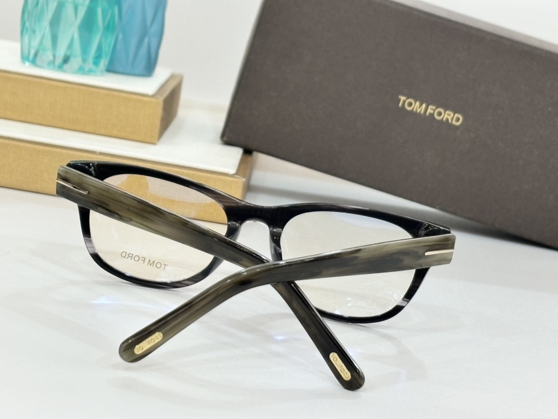 TOM FORD 0020