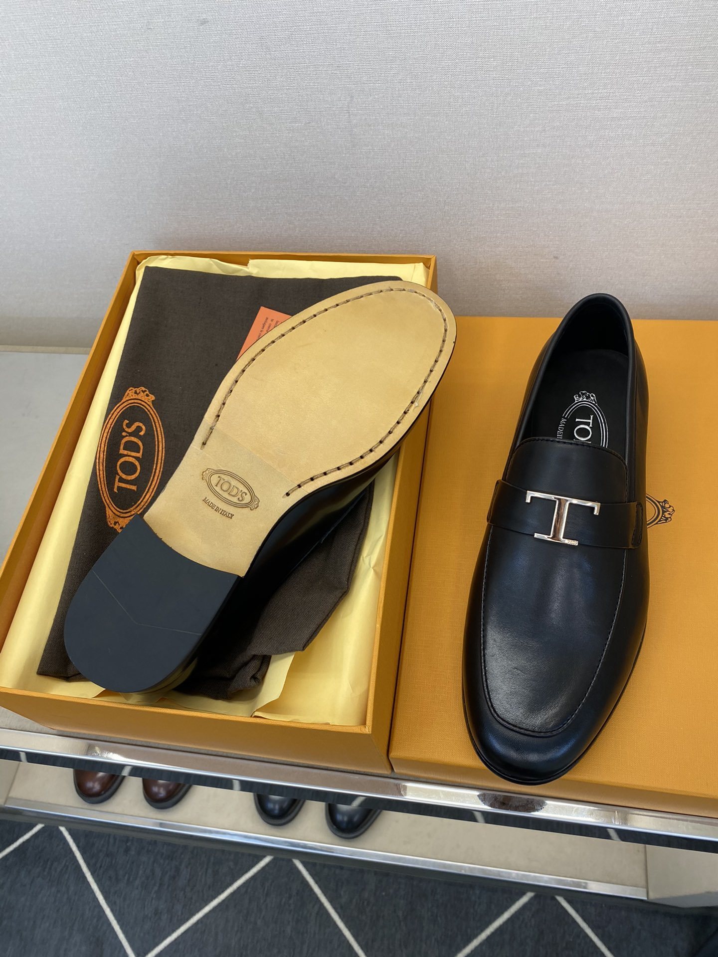 TOD'S 0009