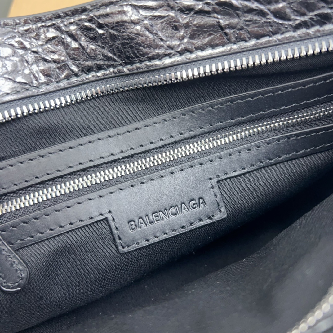 Balenciaga 0240