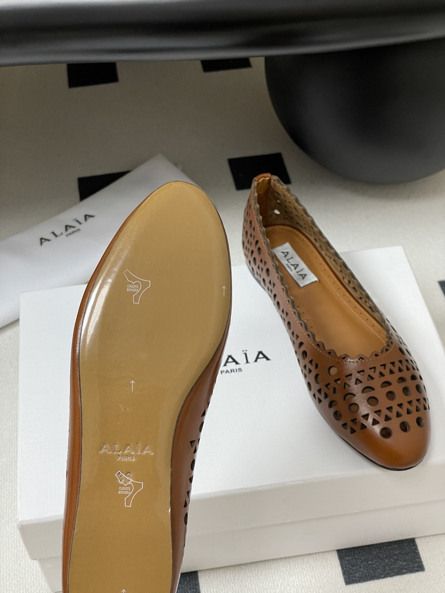 Alaia 0019