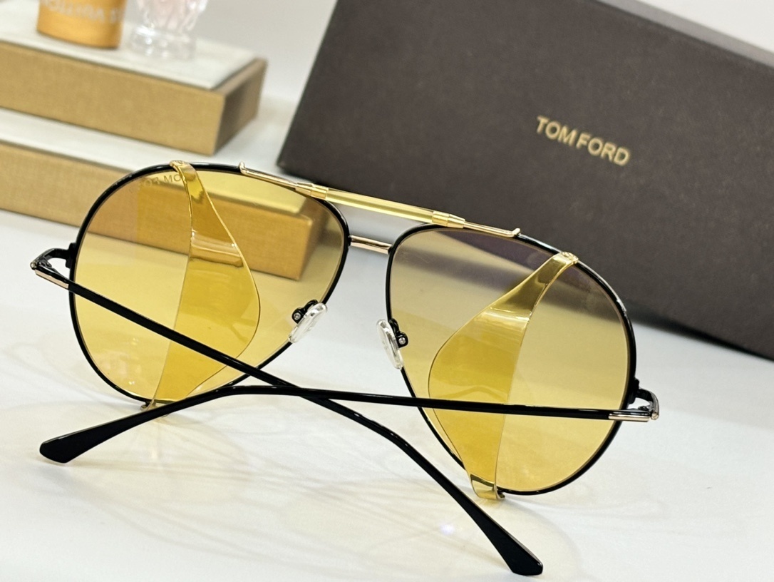 TOM FORD 0102