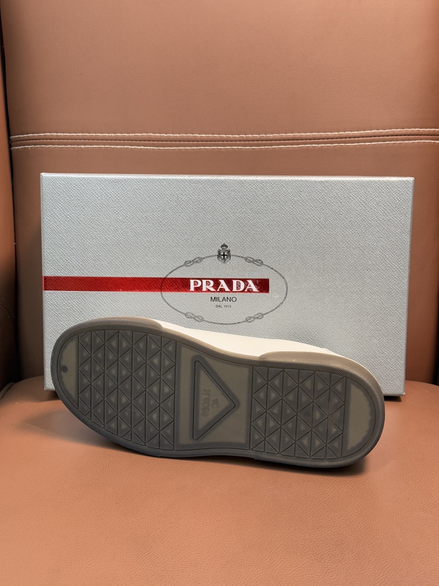 PRADA 0027