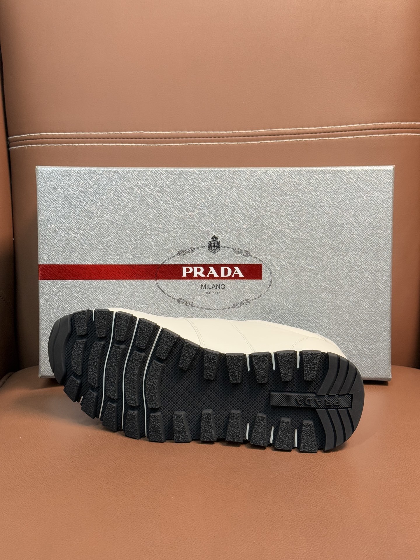 PRADA 0111