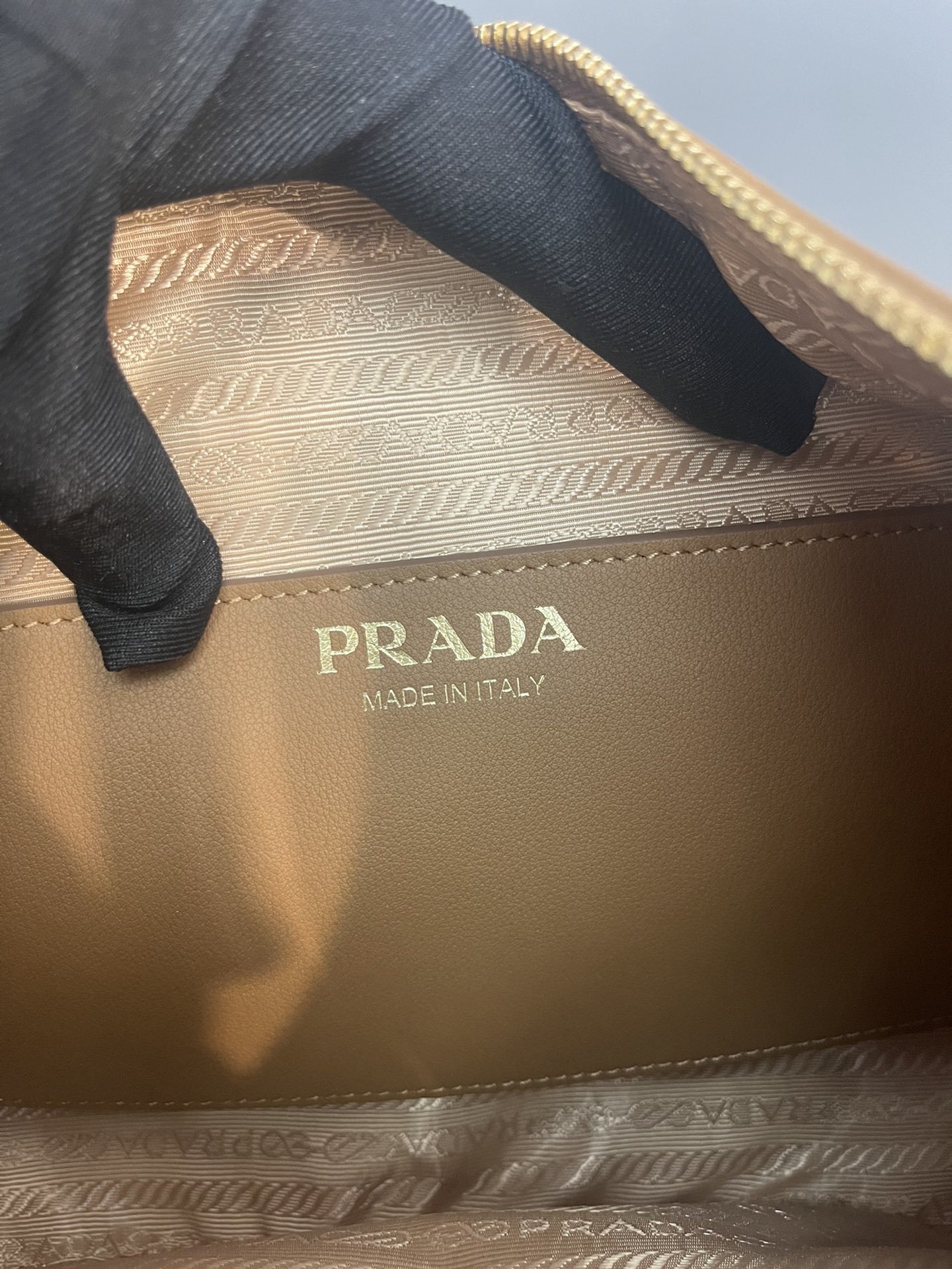 Prada 0212