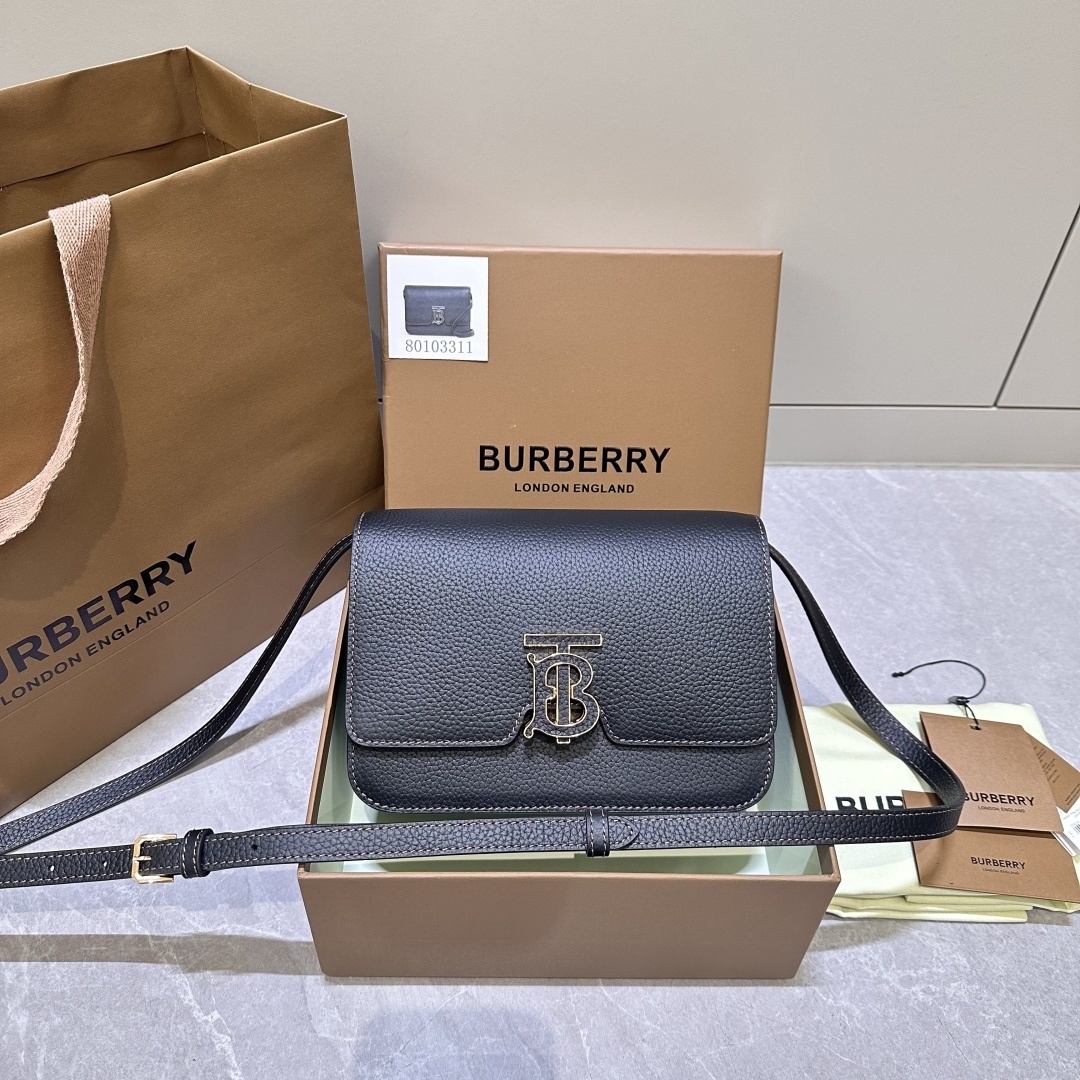 Burberry 0244