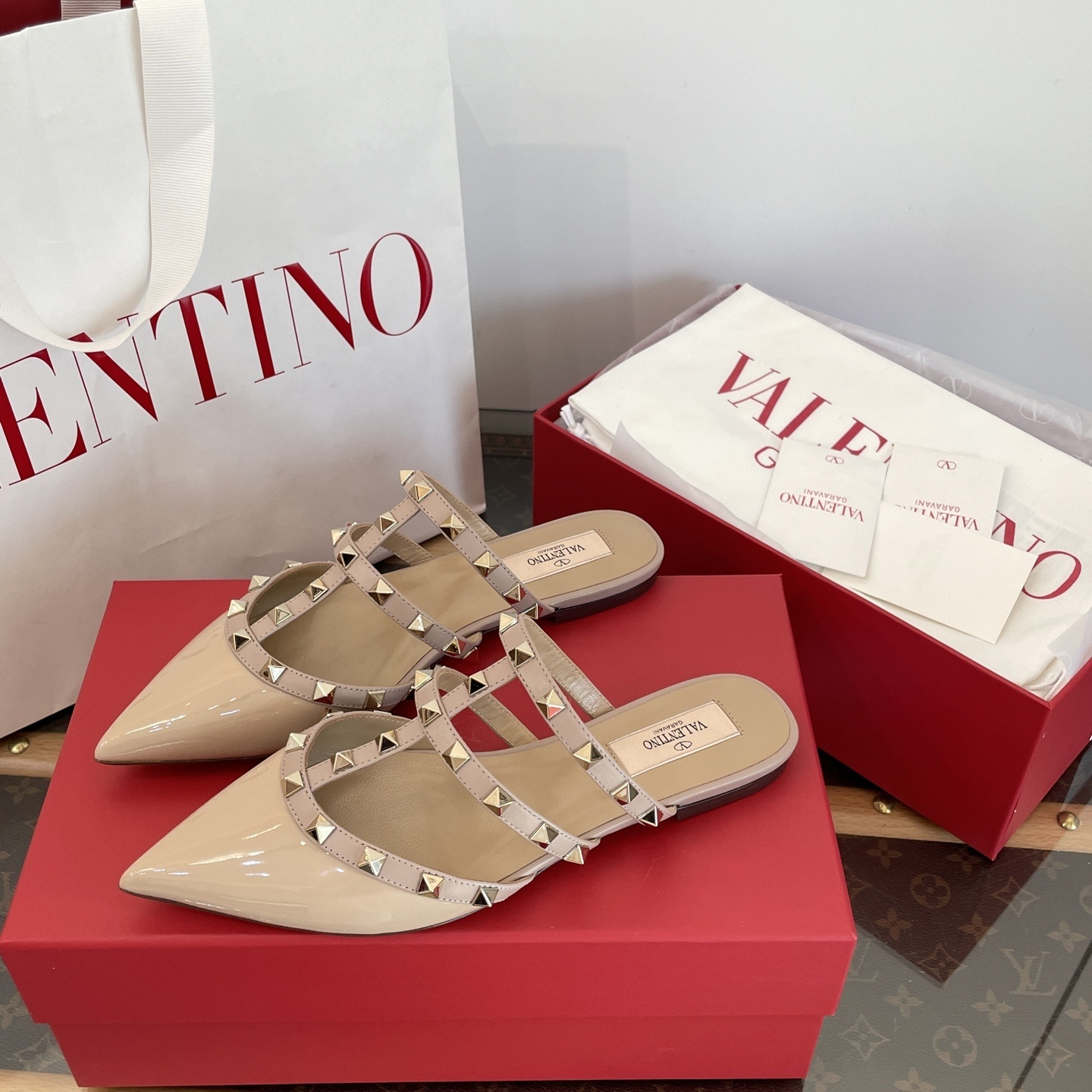 Valentino 0030