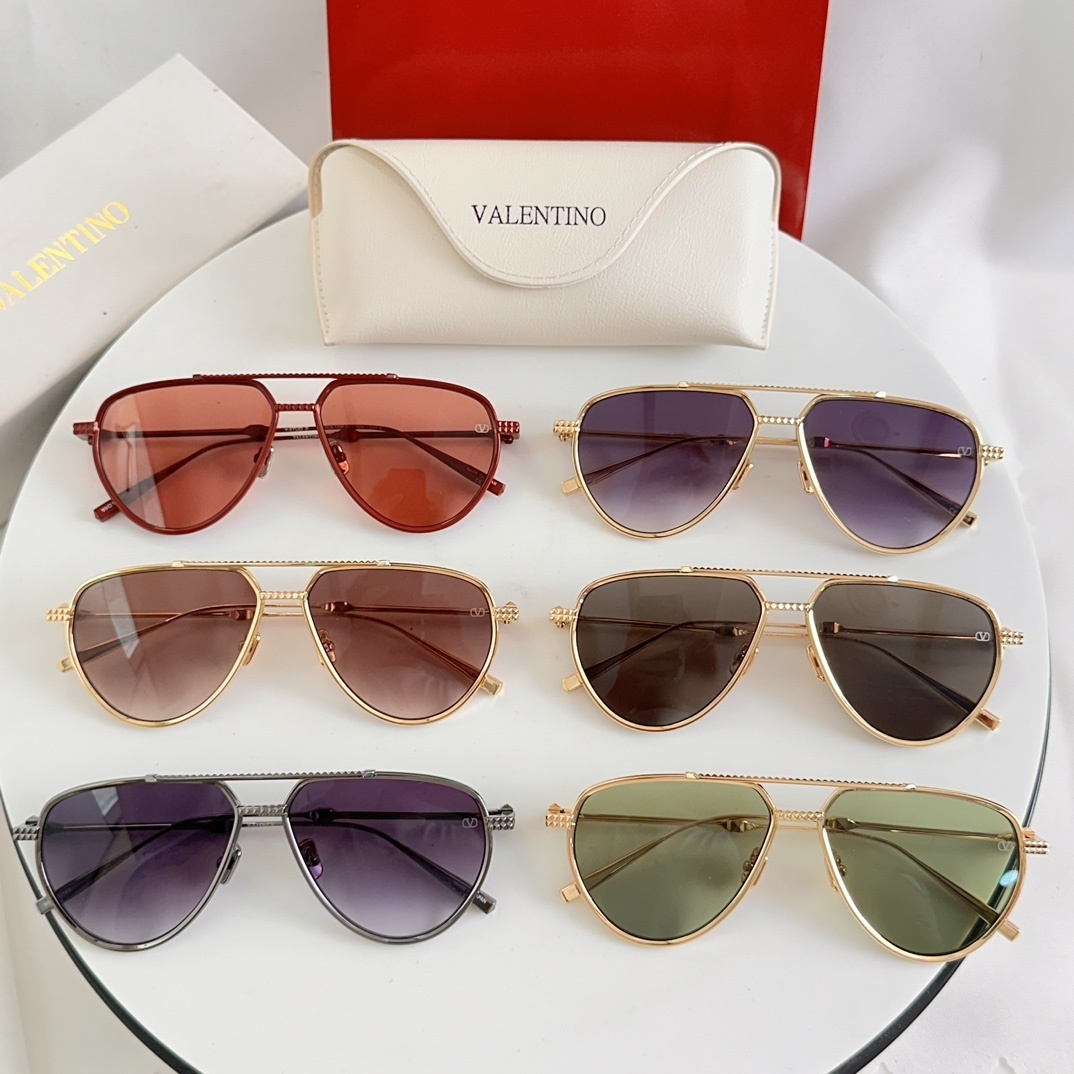 Valentino 0000