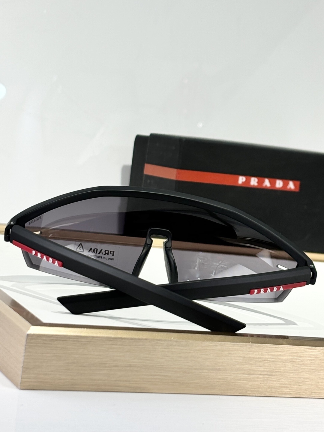 PRADA 0072