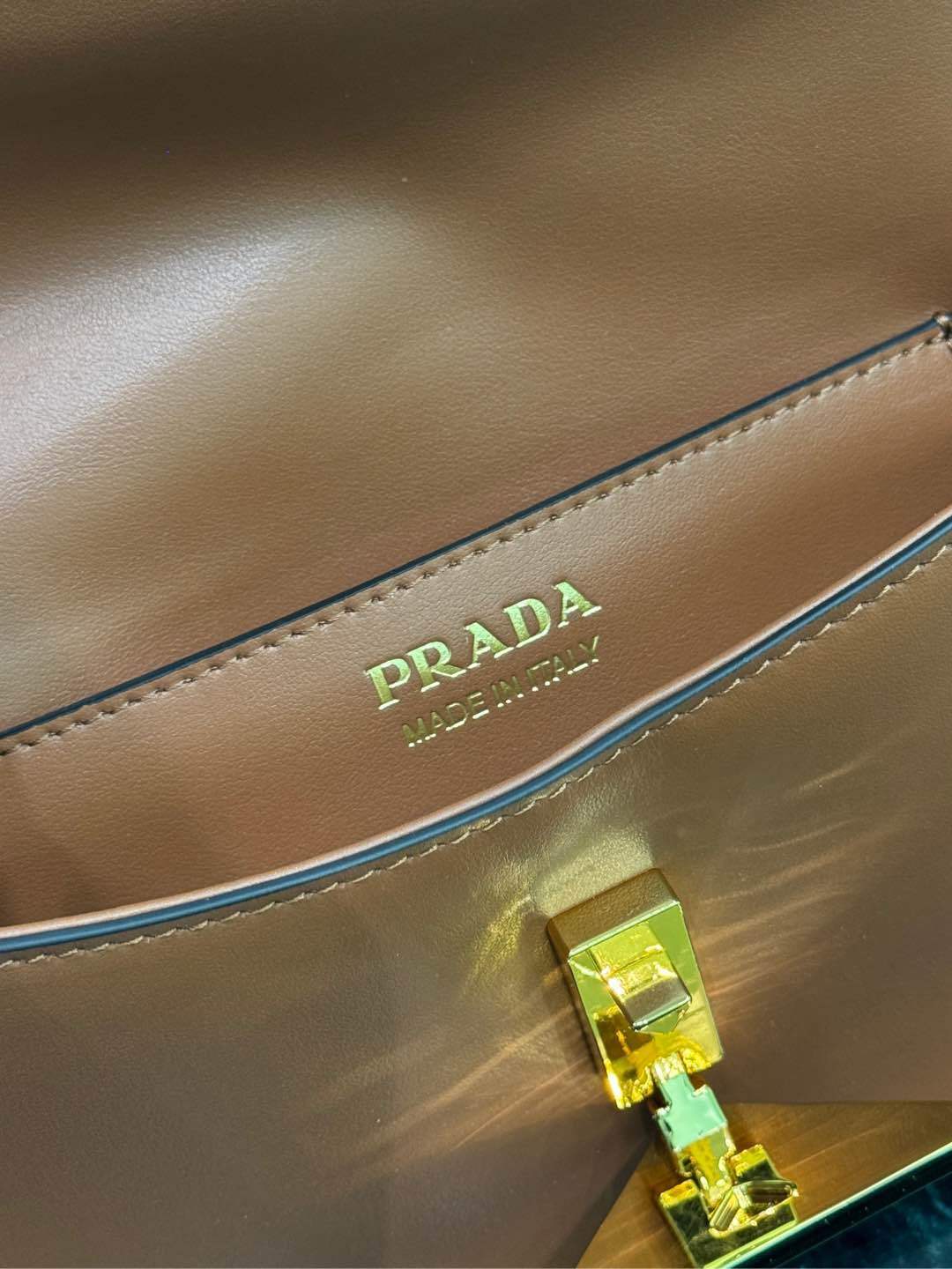 PRADA 0139