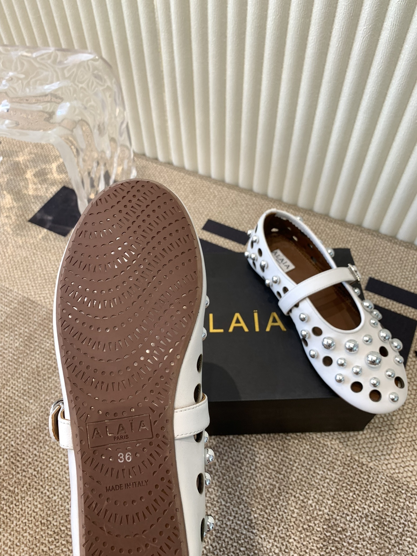 Alaia 0006