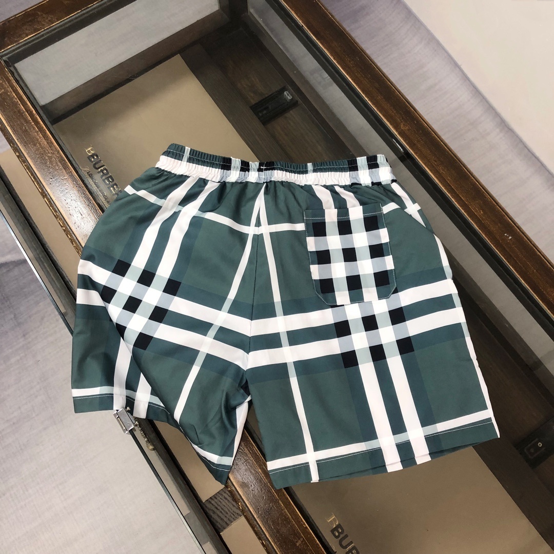 Shorts and beach pants 0200