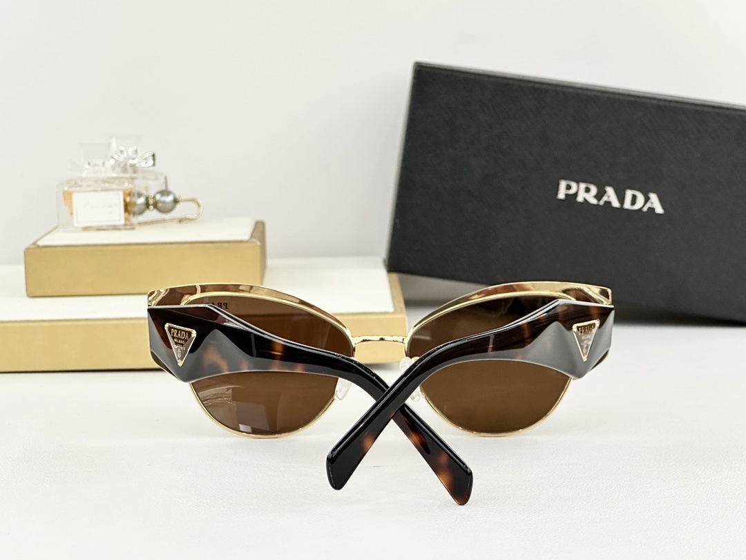 PRADA 0005