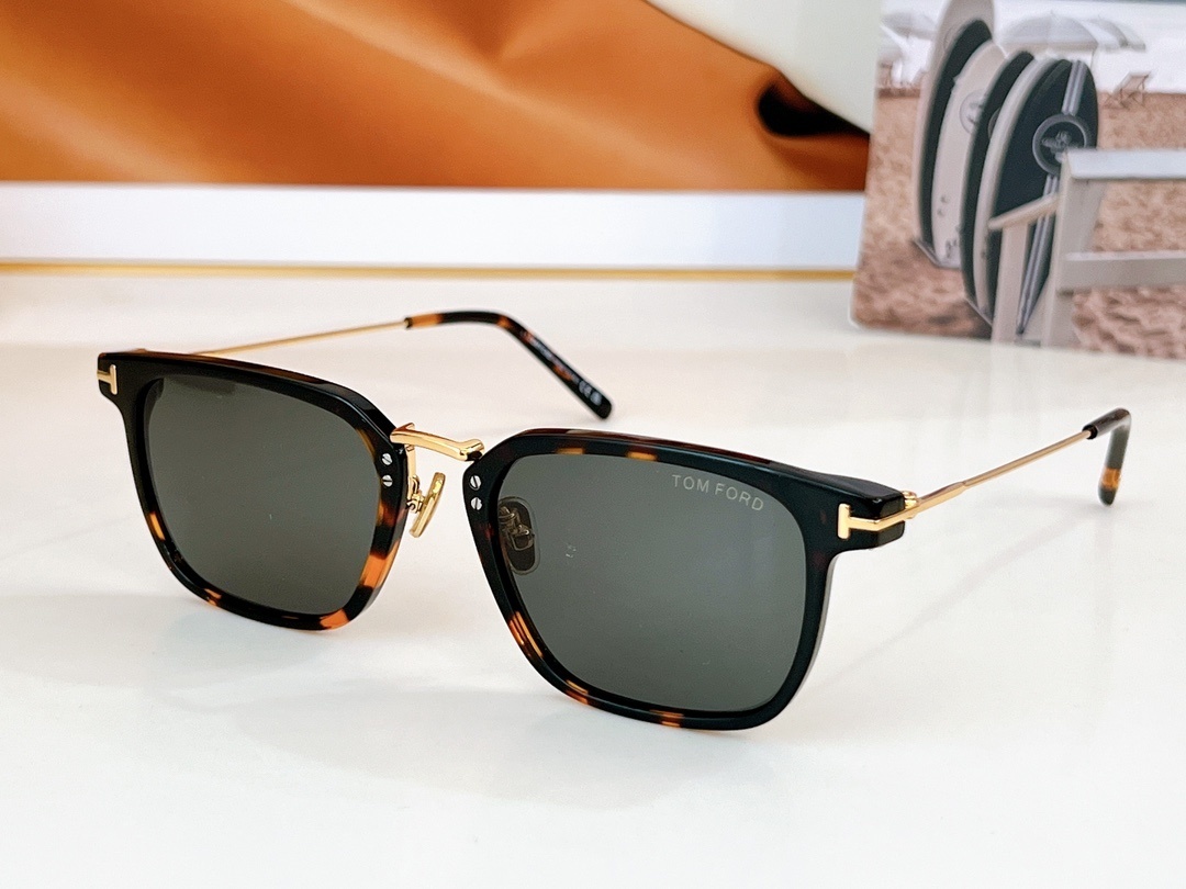 TOM FORD 0026