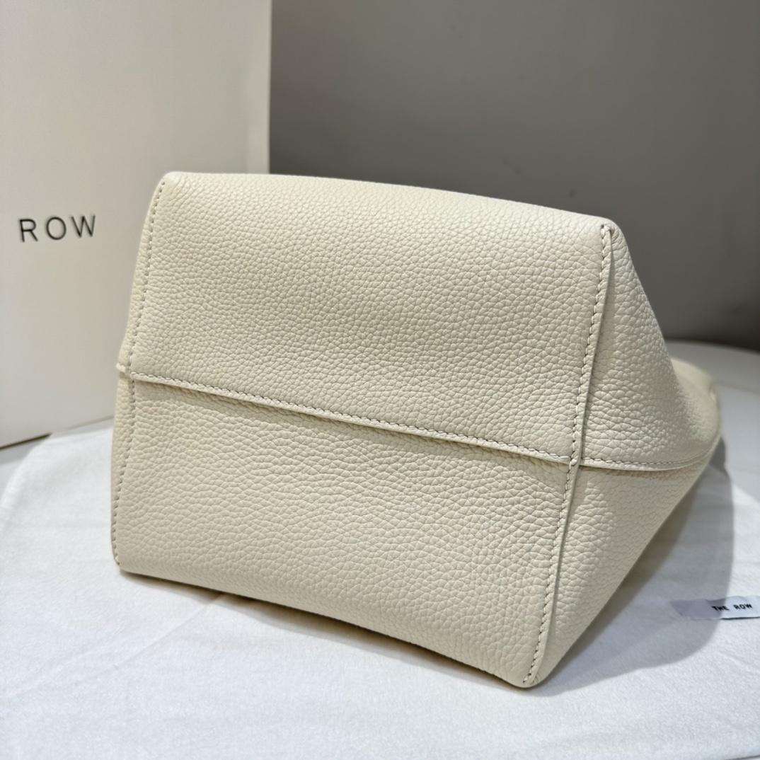 THEROW 0063