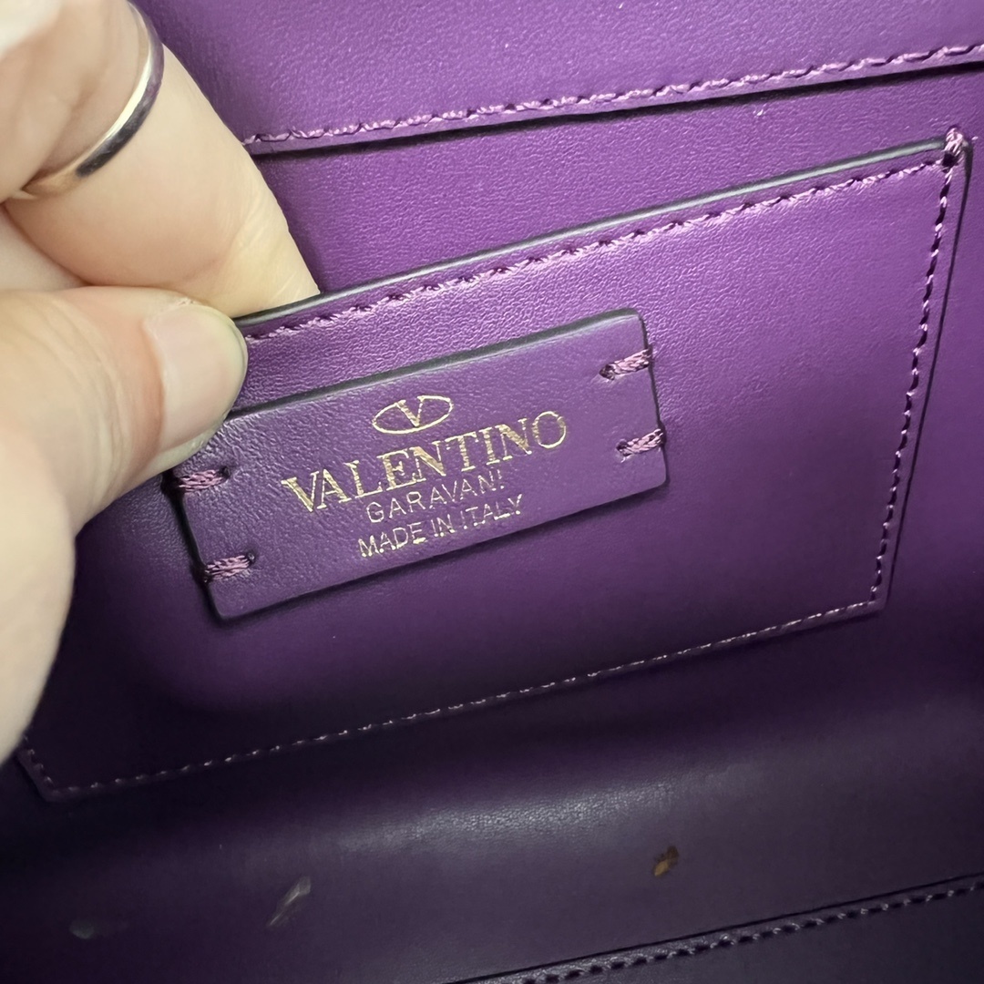 Valentino 0079