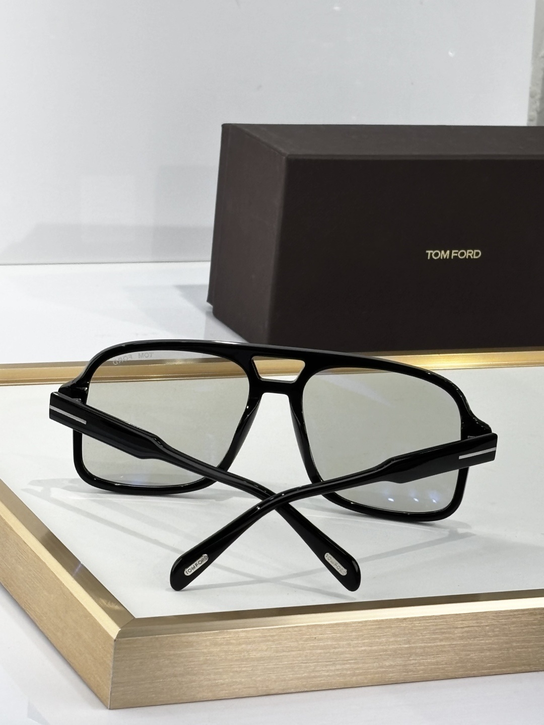 TOM FORD 0010