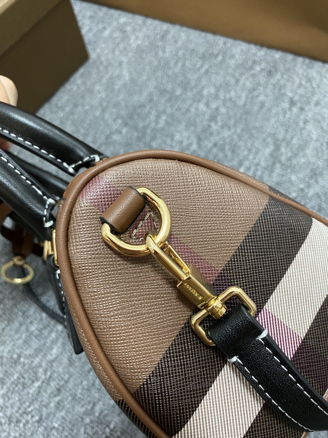 BURBERRY 0488