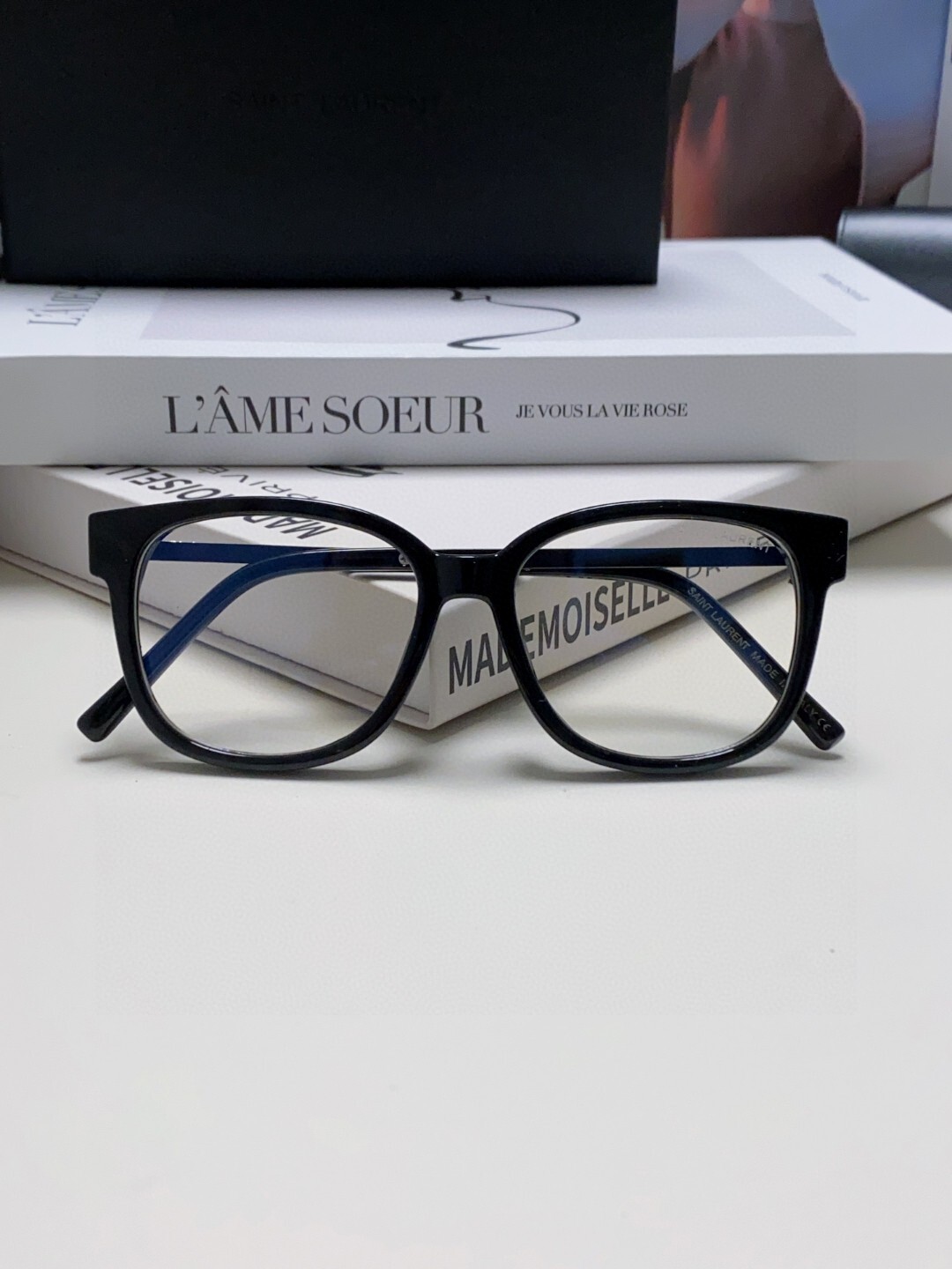 SAINTLAURENT 0043