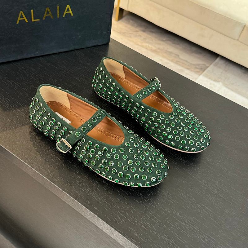 Alaia 001