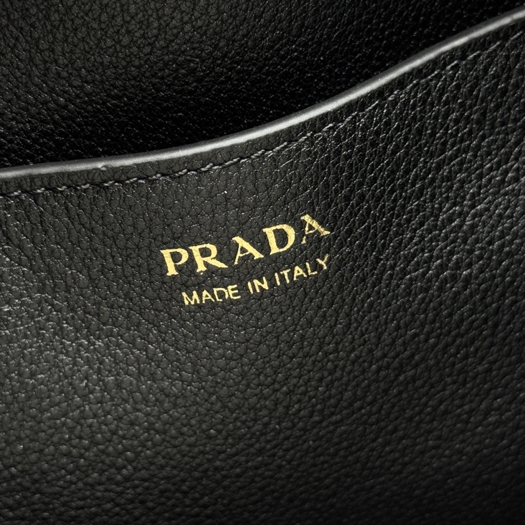 Prada 0178
