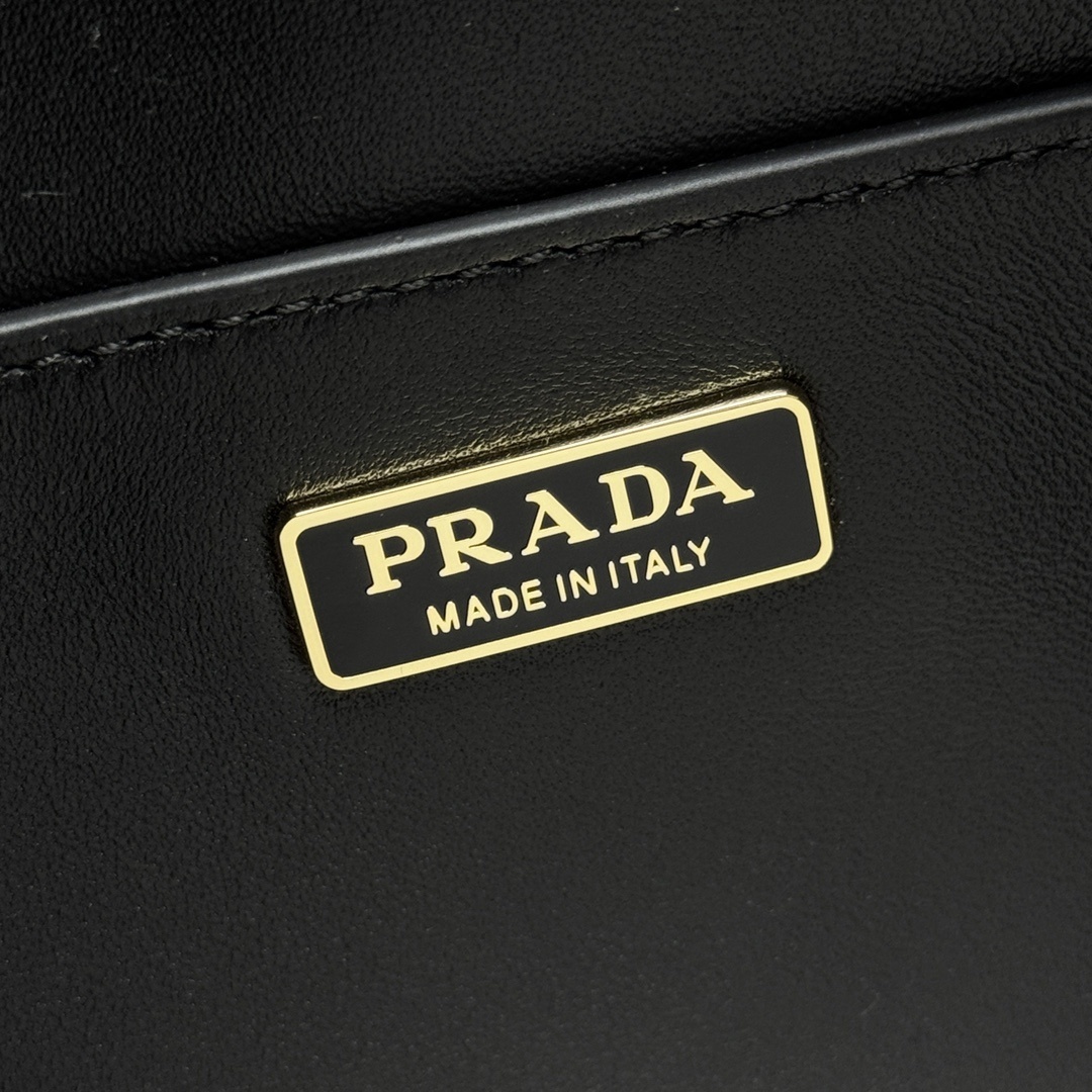 PRADA 0249