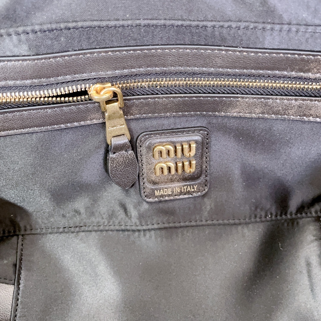 MIUMIU 0042