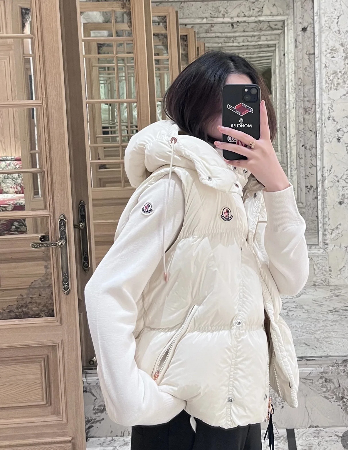 MONCLER 0239