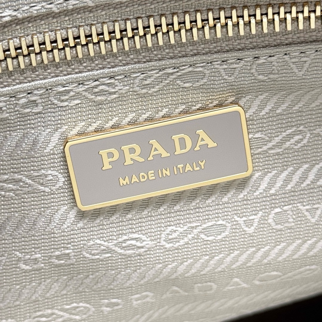 PRADA 0020