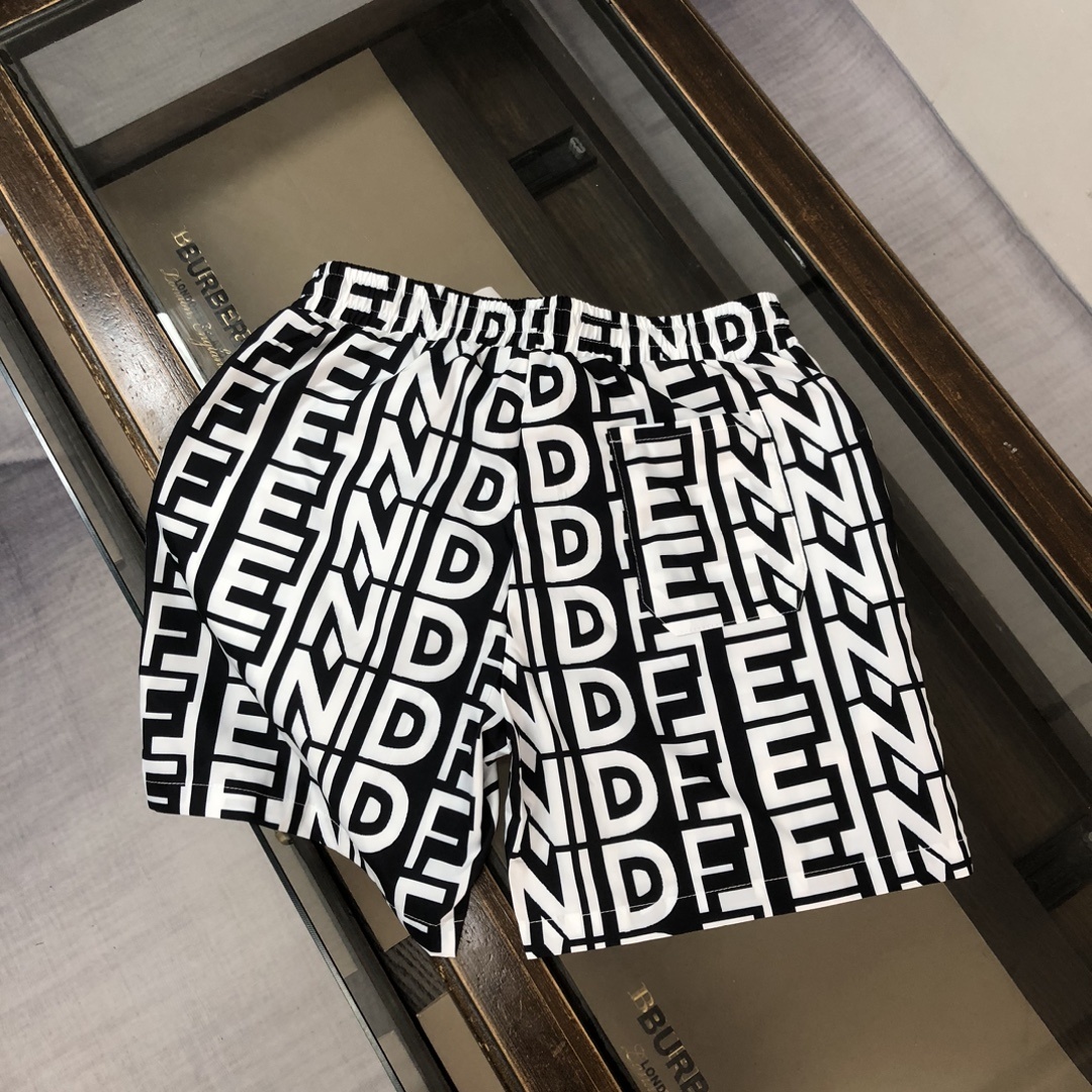 Shorts and beach pants 0224