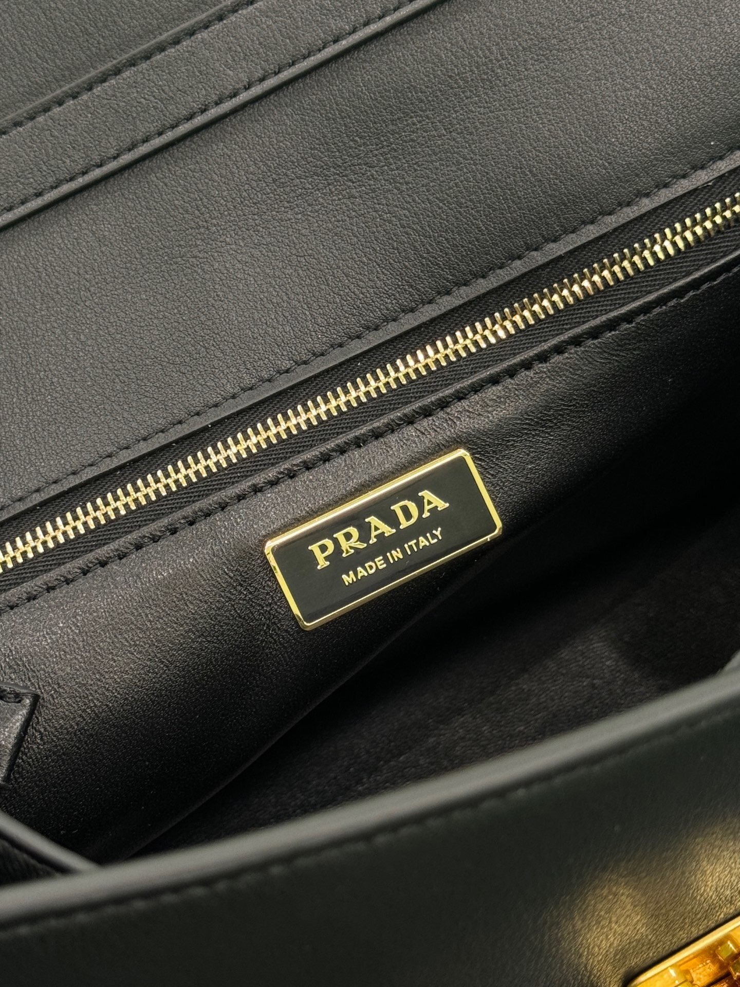 PRADA 0120