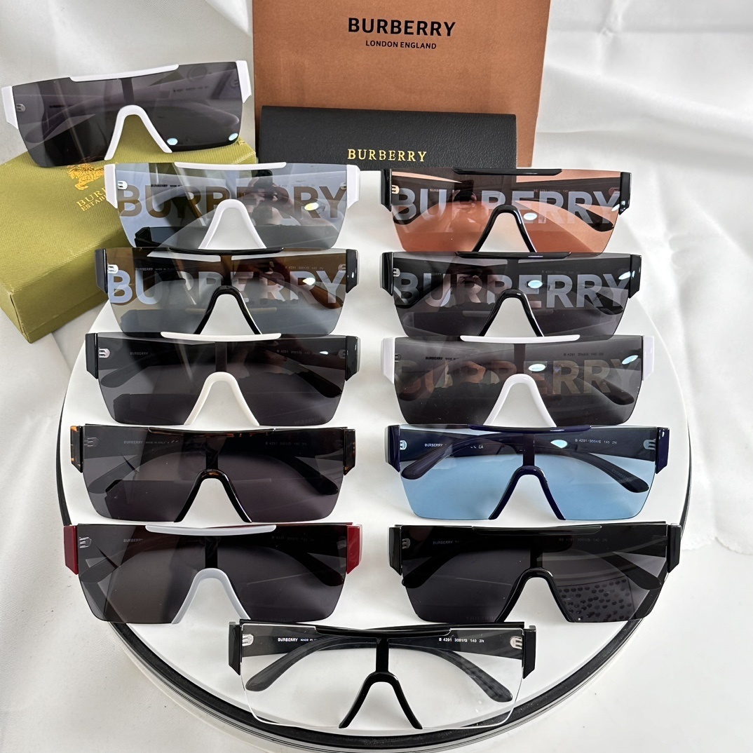 BURBERRY 0010