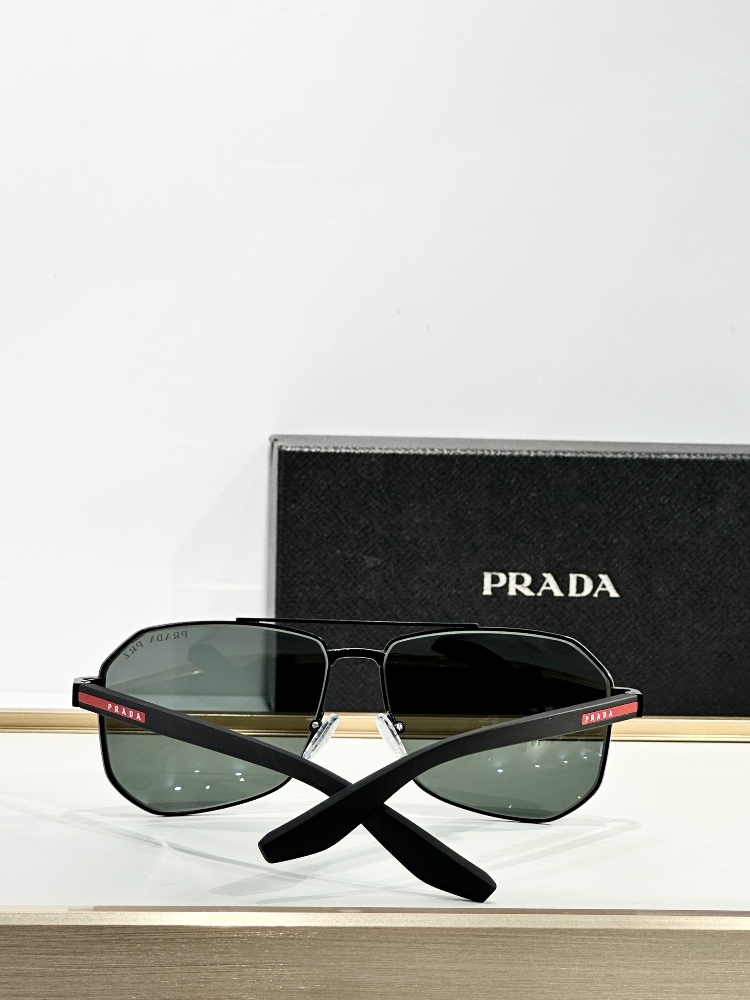 PRADA 0136