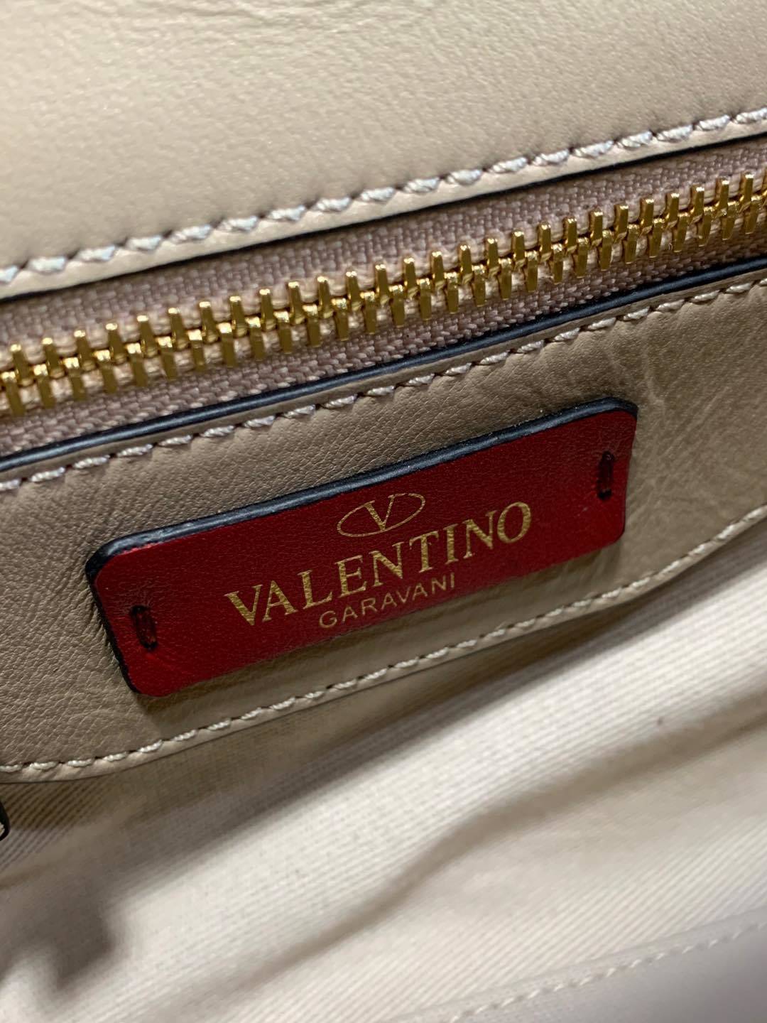 Valentino 0026