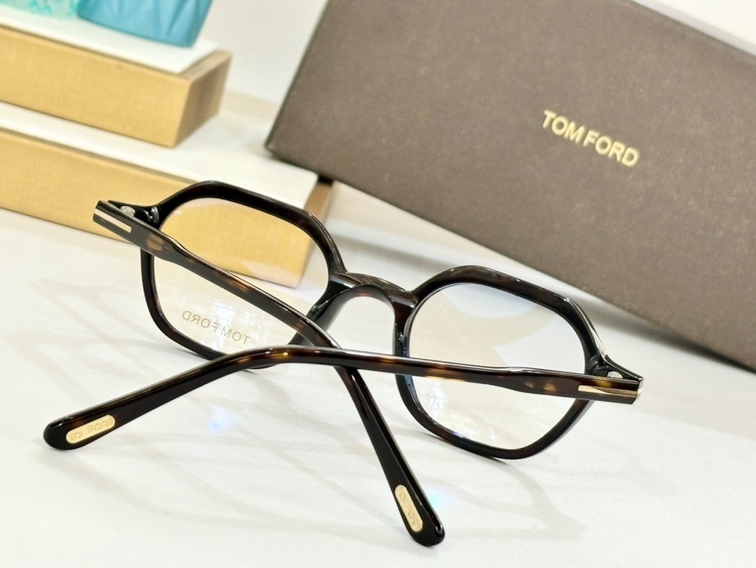 TOM FORD 0038