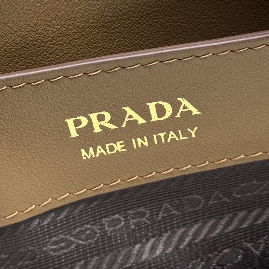 Prada 0080