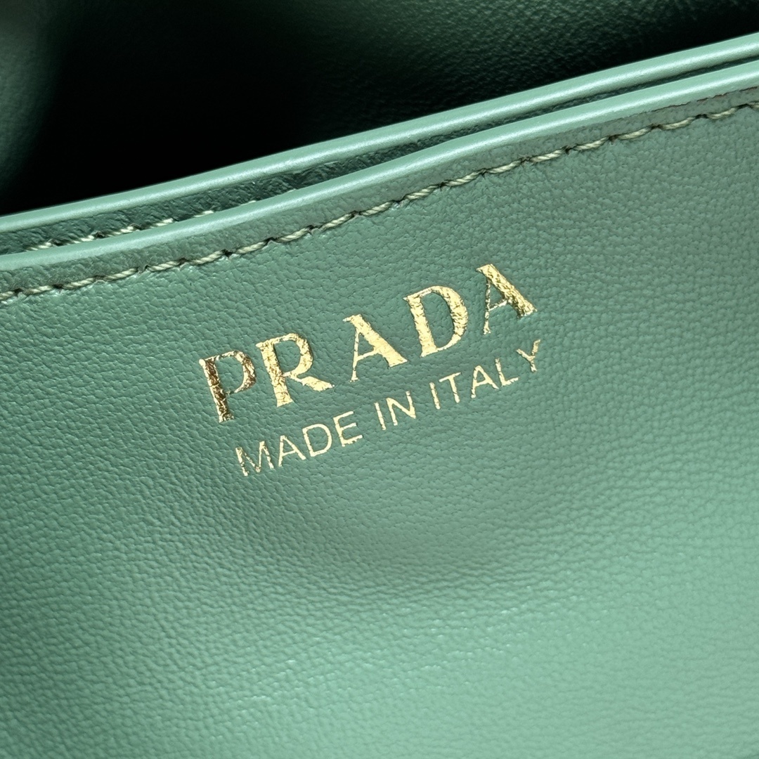 PRADA 0222