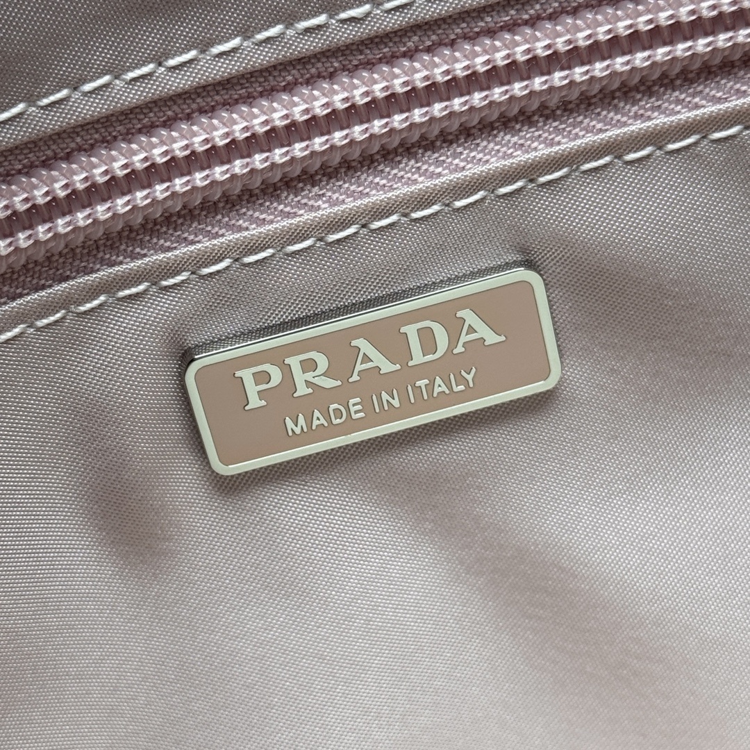 Prada 0186