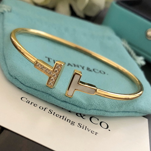 BV244 Tiff**ny Bangle