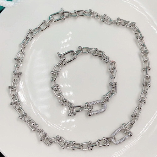 CC934/CC935/C430 Tiffan* Bracelet Necklace Earrings Set