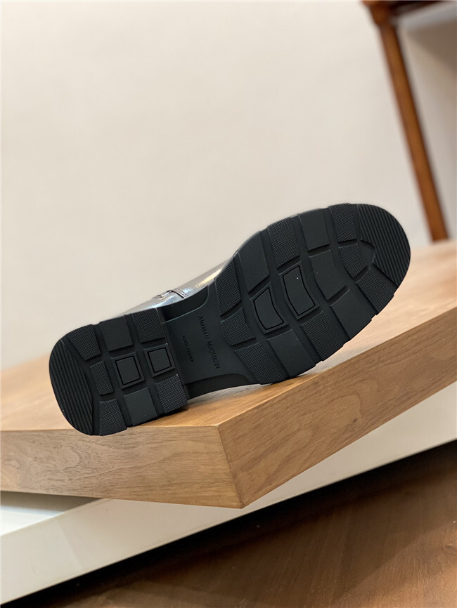 A*EXANDER M*QUEEN Leather Boots