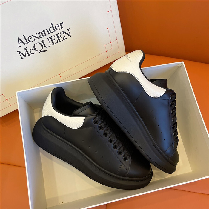 A*EXANDER M*QUEEN Sneakers Top Version