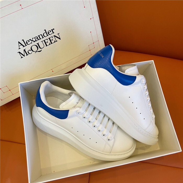 A*EXANDER M*QUEEN Sneakers Top Version