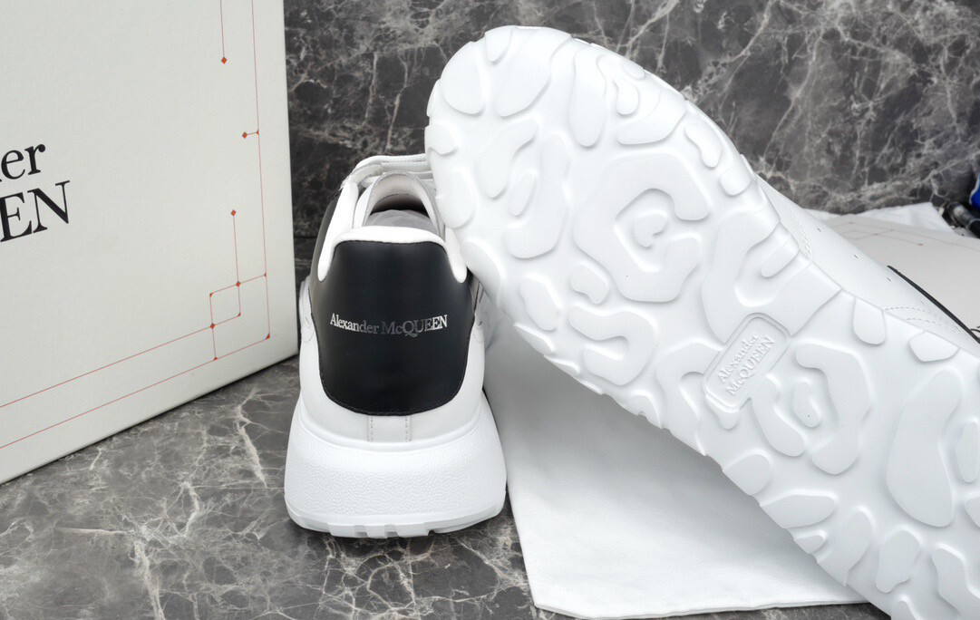 A*EXANDER M*QUEEN Sneakers Top Version