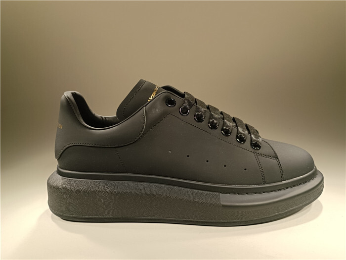 A*EXANDER M*QUEEN Sneakers Top Version