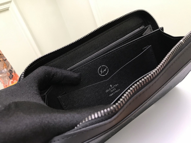 LV ZIPPY XL WALLET N41503(CA24)