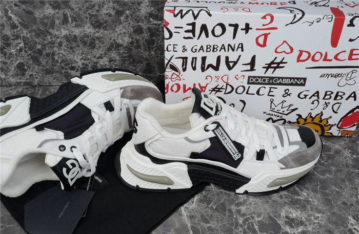 Dolce & Gabbana Shoes Dolce & Gabbana Sneakers top version E2DF