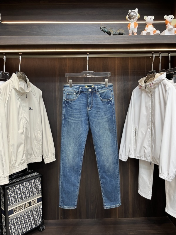 FENDI Men clothes -FENDI 018463AA